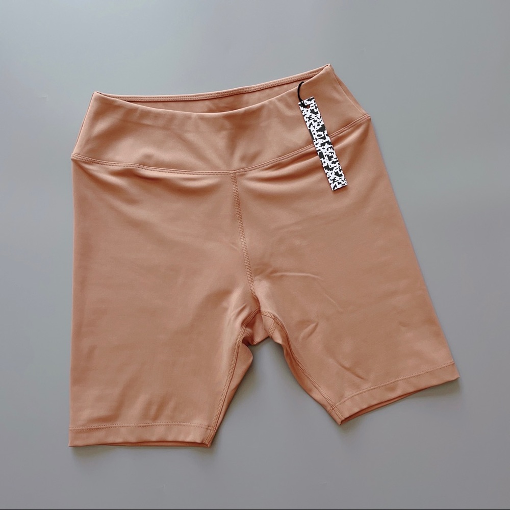 ⭕️ ASOS Bikers Shorts Leggings Women’s Camel Beige